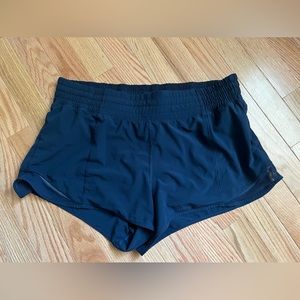 Sz 10 hotty hot lululemon shorts blue/black